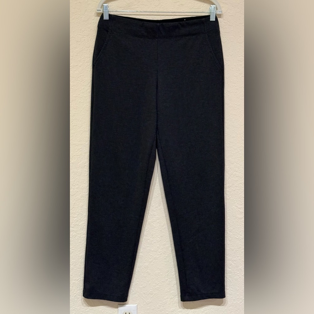 Max Studio Womenโs Pinstripe Straight Pull On Stretch Pants Size M